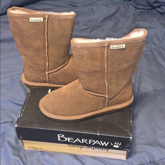 Chestnut Color Bearpaw Boots Size 